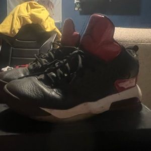 Jordan Maxin 200 Size 12